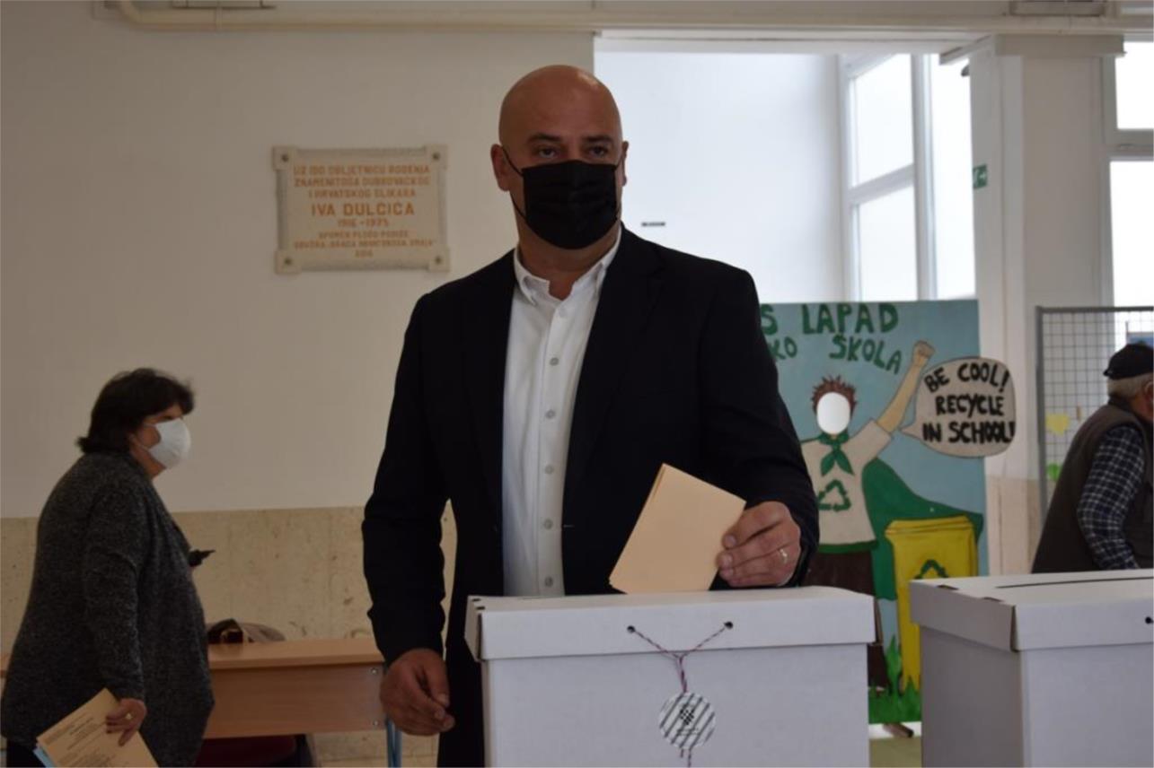 ROKO TOLIĆ