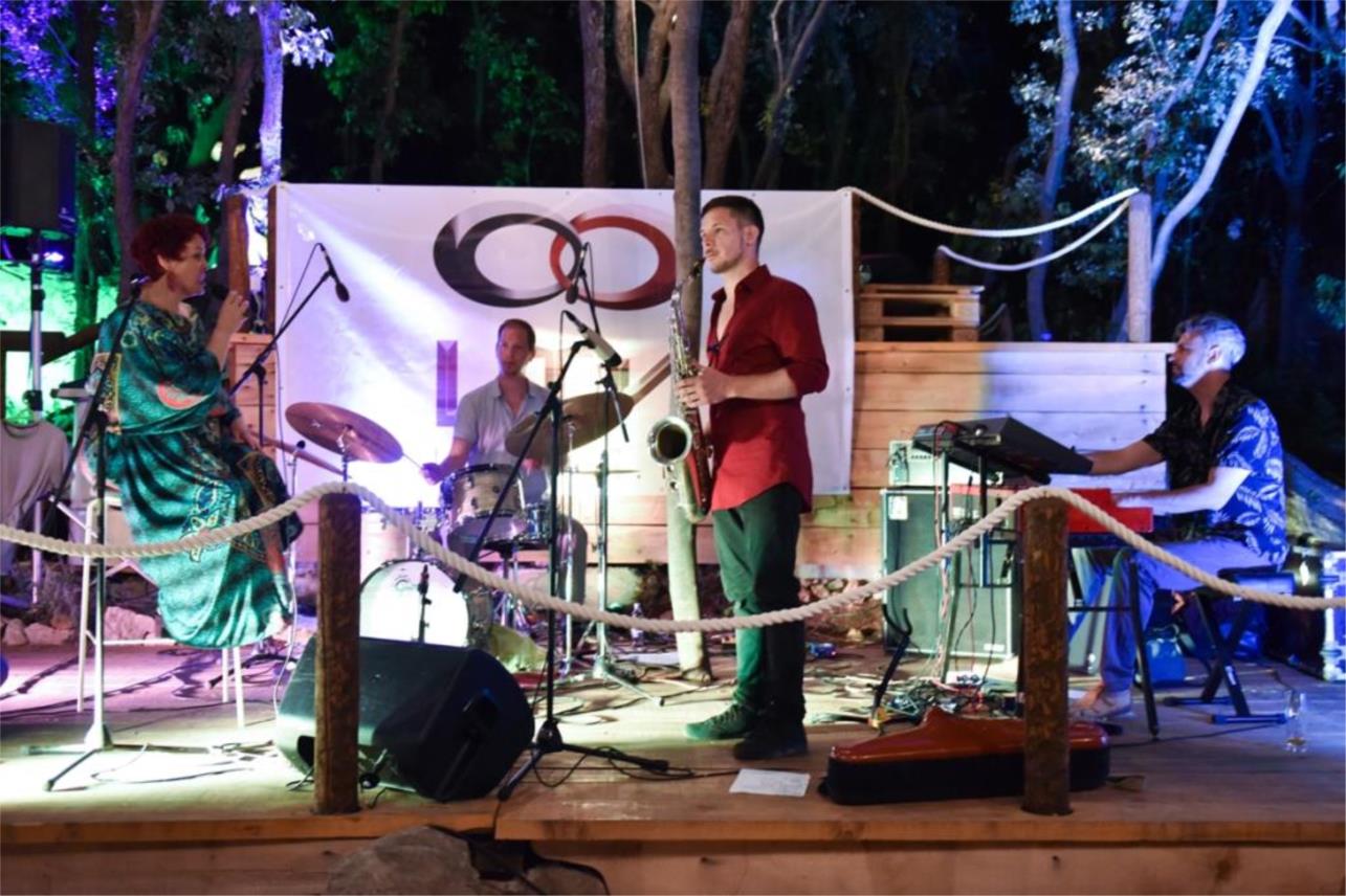 Valerija & The Soul Sanitizers 
