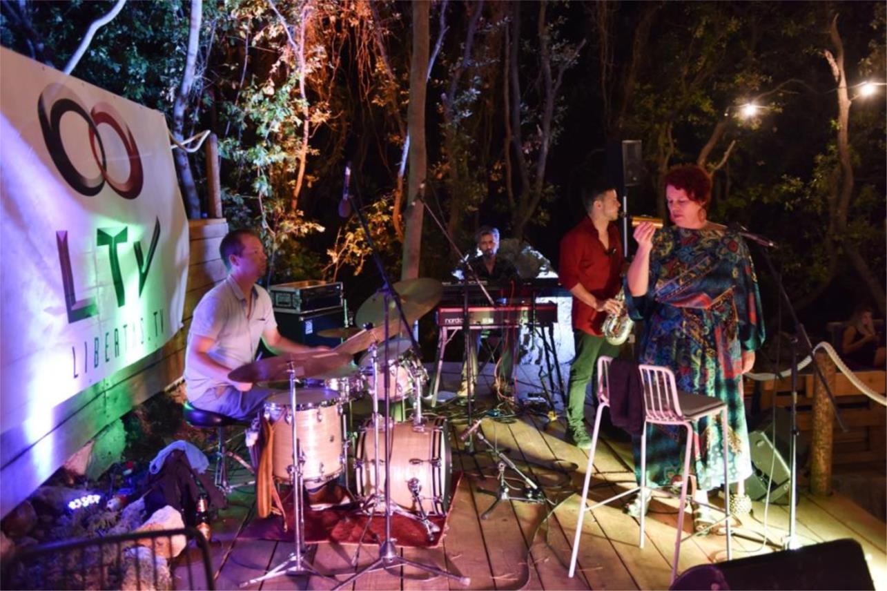 Valerija & The Soul Sanitizers 