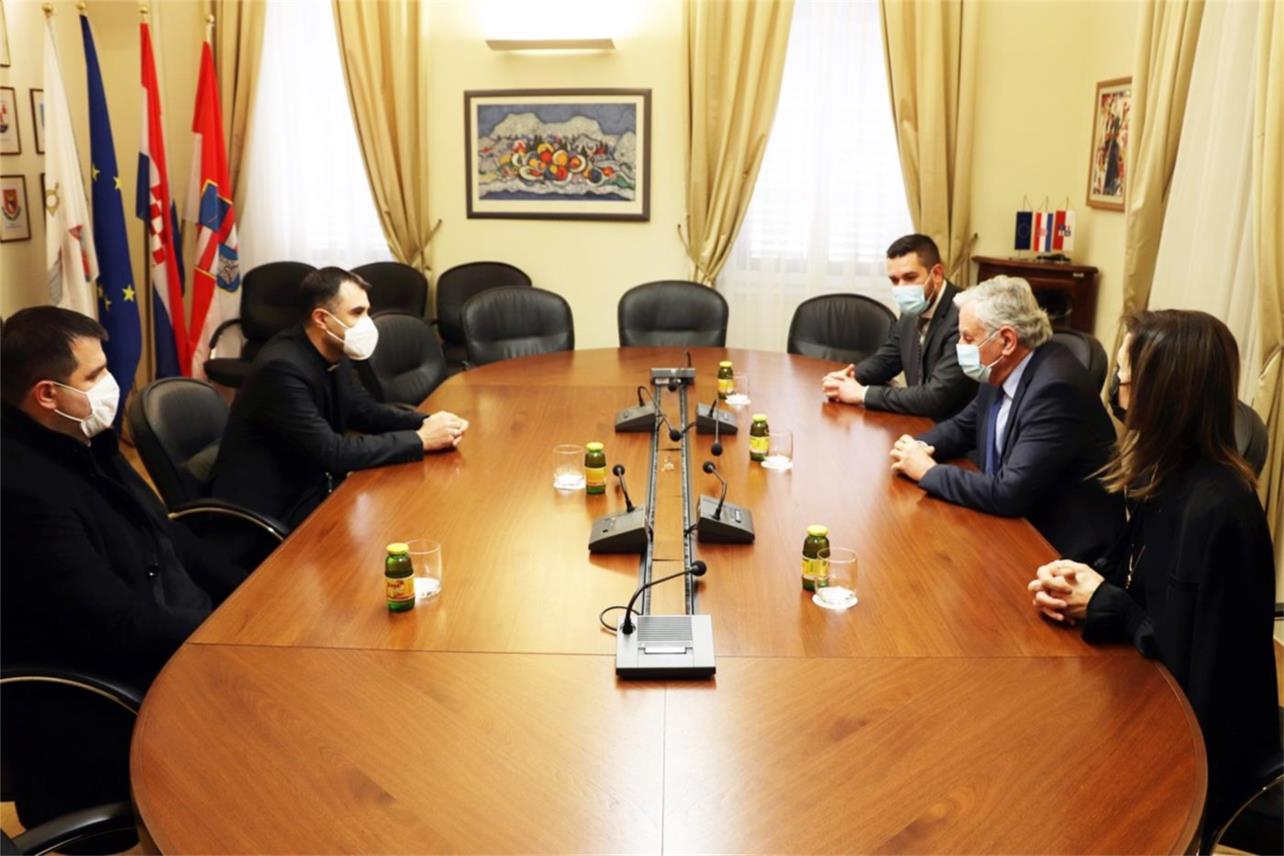 Župan Dobroslavić primio dubrovačkog biskupa mons. Roka Glasnovića
