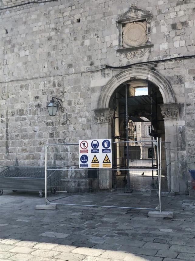 Radovi na Vratima od Ponte i na drvenom mostu na Pločama