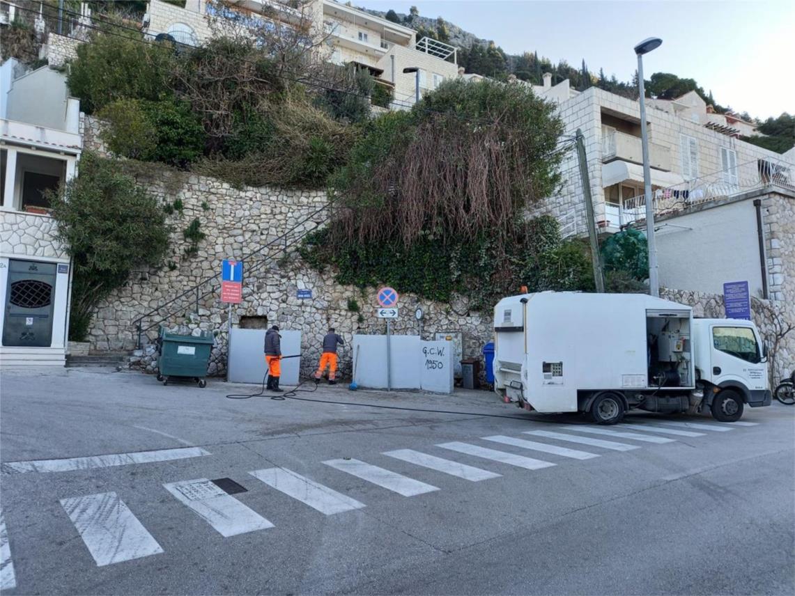 Akcija čišćenja, pranja i uređenja javnih odlagališta otpada na području grada Dubrovnika