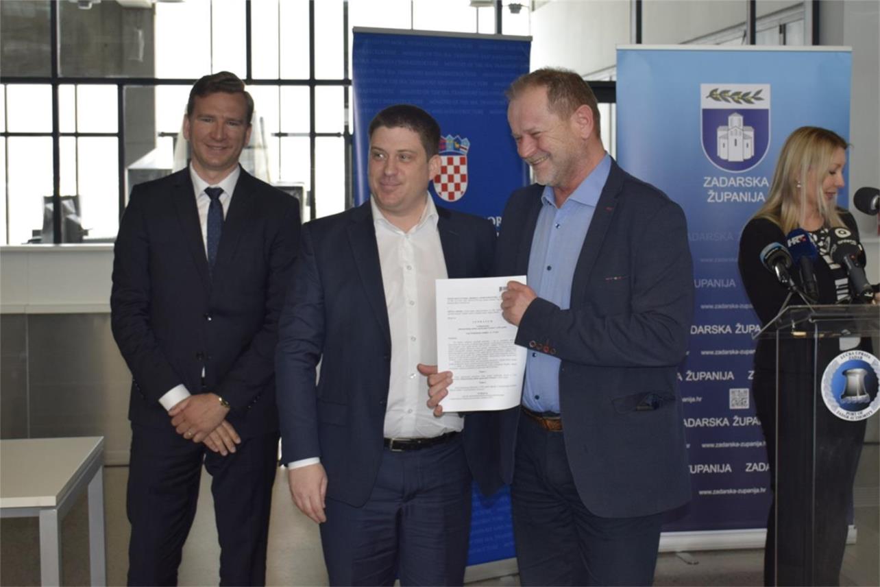 U Zadru potpisani ugovori o sufinanciranju projekata lučke infrastrukture