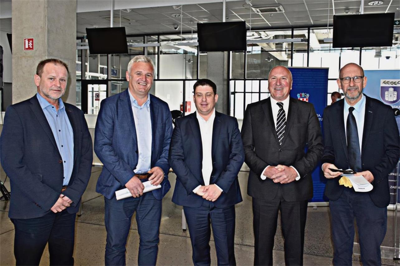 U Zadru potpisani ugovori o sufinanciranju projekata lučke infrastrukture