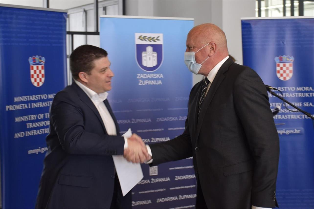 U Zadru potpisani ugovori o sufinanciranju projekata lučke infrastrukture