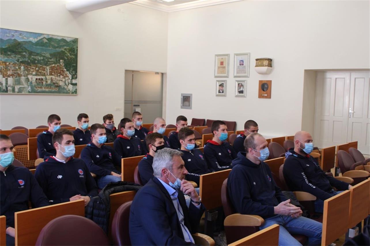 Zlatni juniori VK Jug na prijemu kod zamjenice Tepšić
