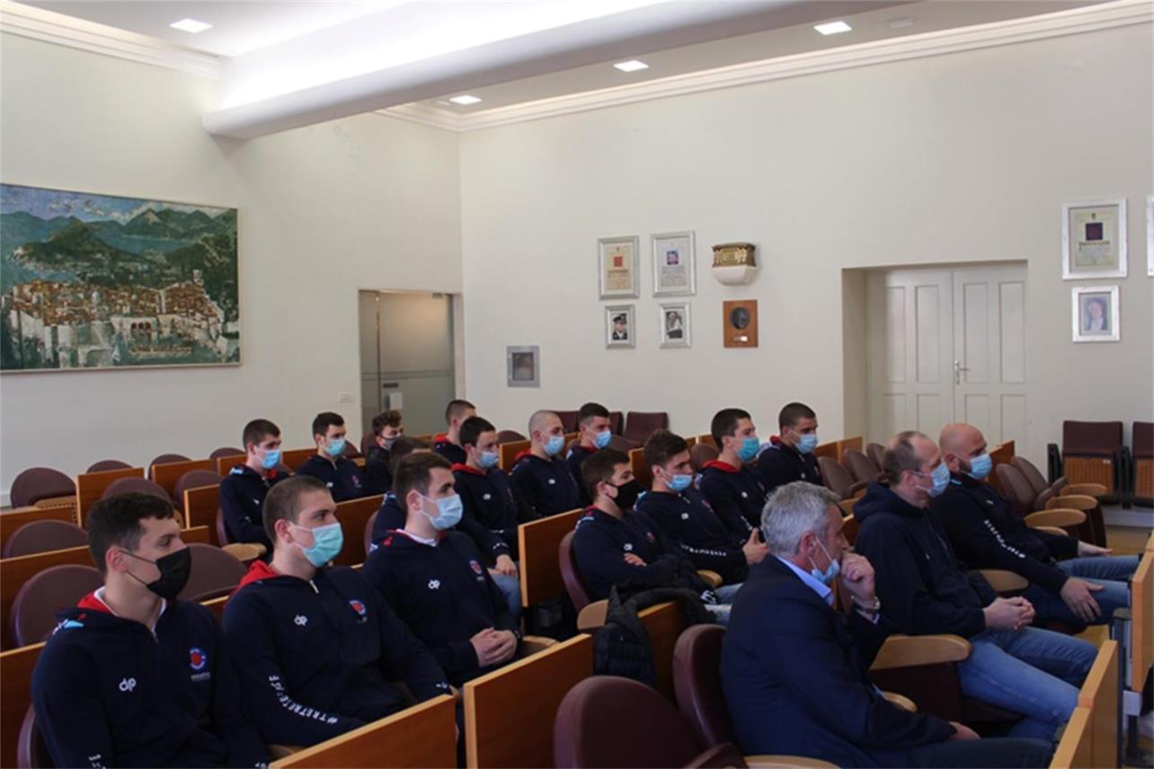 Zlatni juniori VK Jug na prijemu kod zamjenice Tepšić