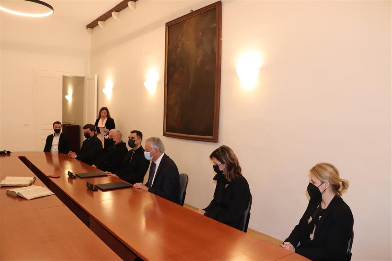 Primopredaja crkvenih matičnih knjiga Dubrovačkoj biskupiji