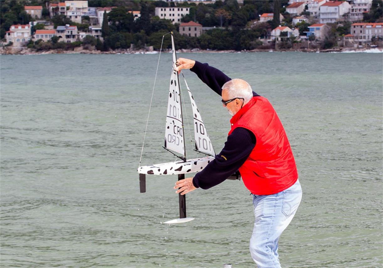 Održana Dubrovačka regata modela klase Dragon Force 65