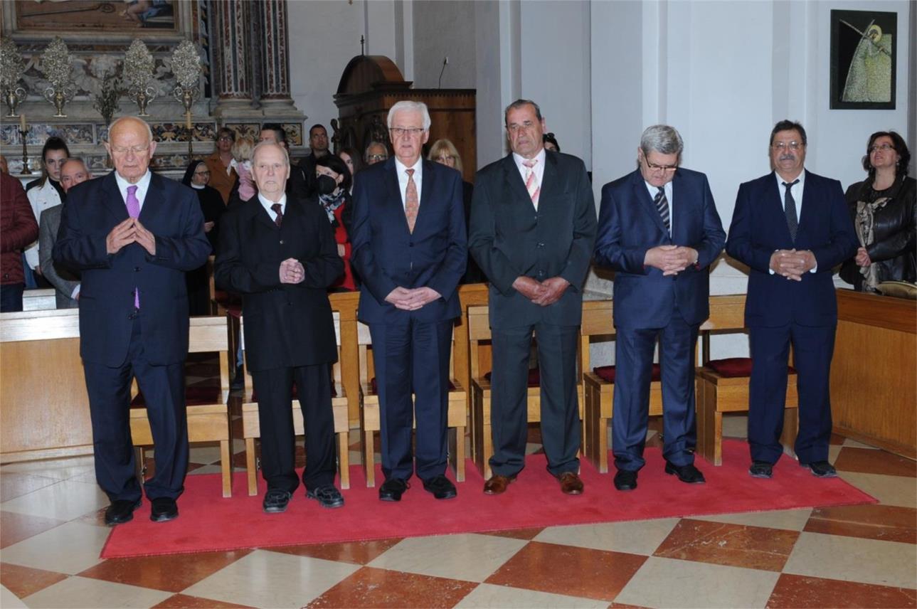 Biskup Glasnović oprao noge ‘apostolima’ u katedrali