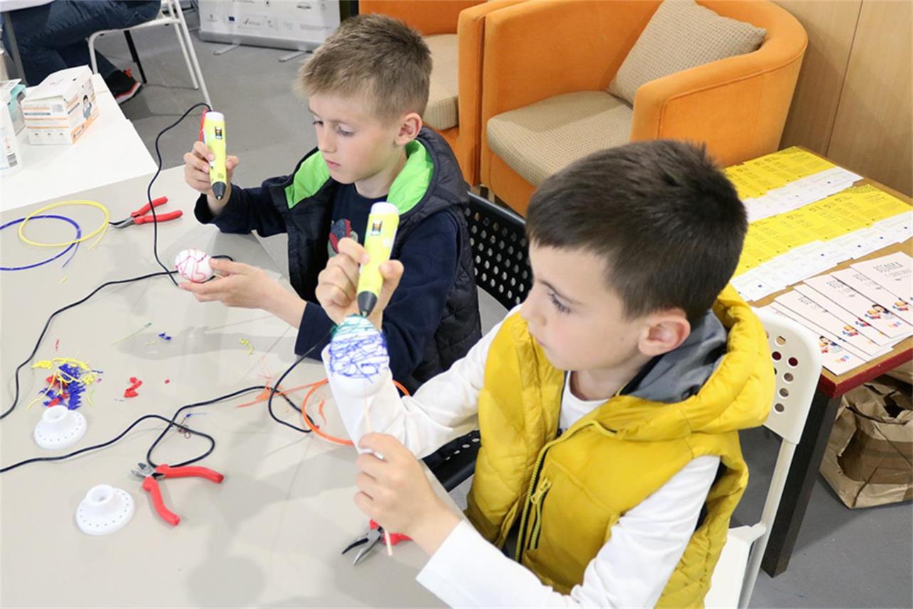 Održan prvi Open lab door & careers in STEM info u Centru za mlade Dubrovnik