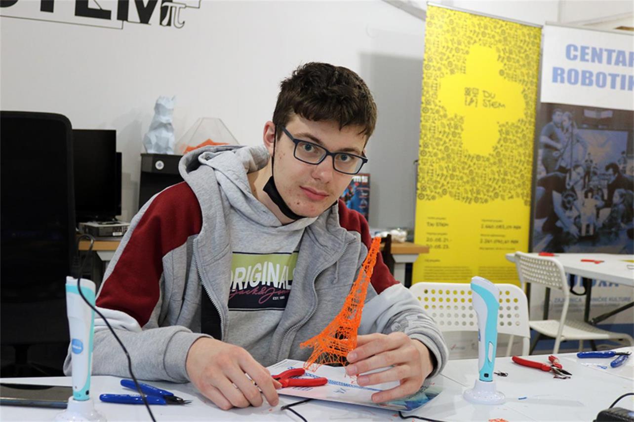 Održan prvi Open lab door & careers in STEM info u Centru za mlade Dubrovnik