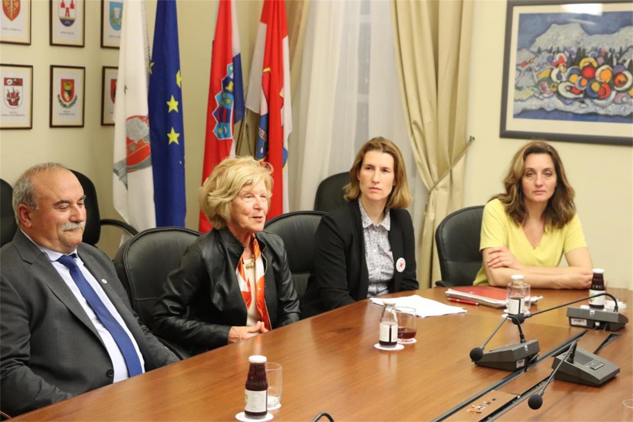 Župan Dobroslavić primio predstavnike Županijskog društva Crvenog križa