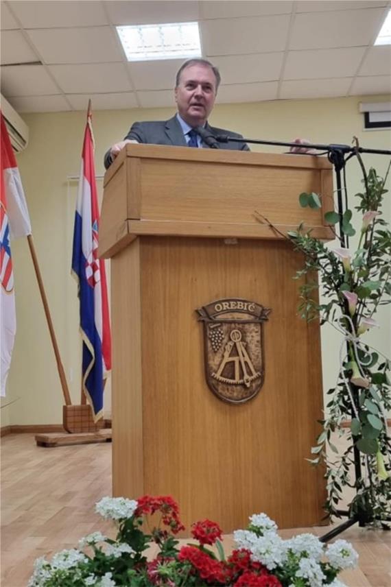 Župan Dobroslavić i zamjenik Cebalo na Svečanoj sjednici Općinskog vijeća Općine Orebić