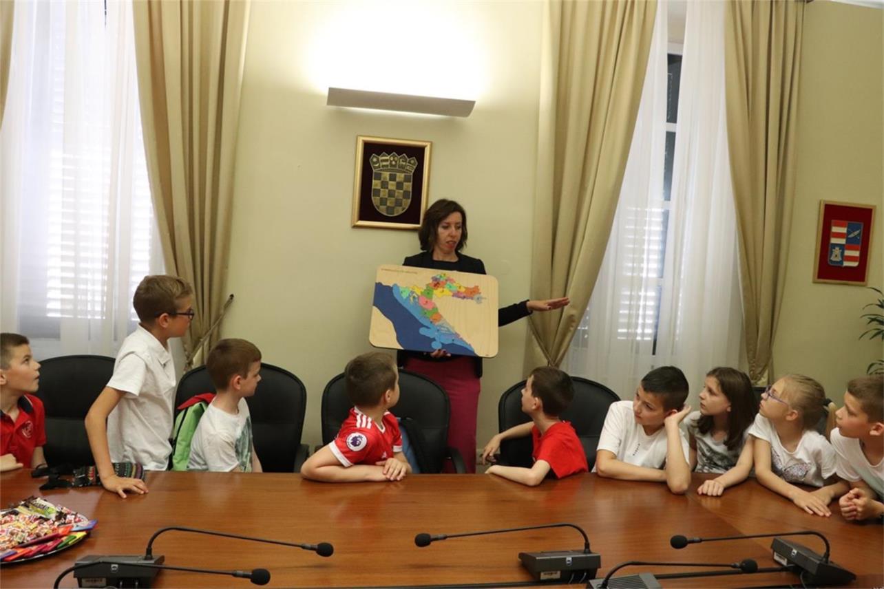 Učenici OŠ Orebić posjetili Županiju