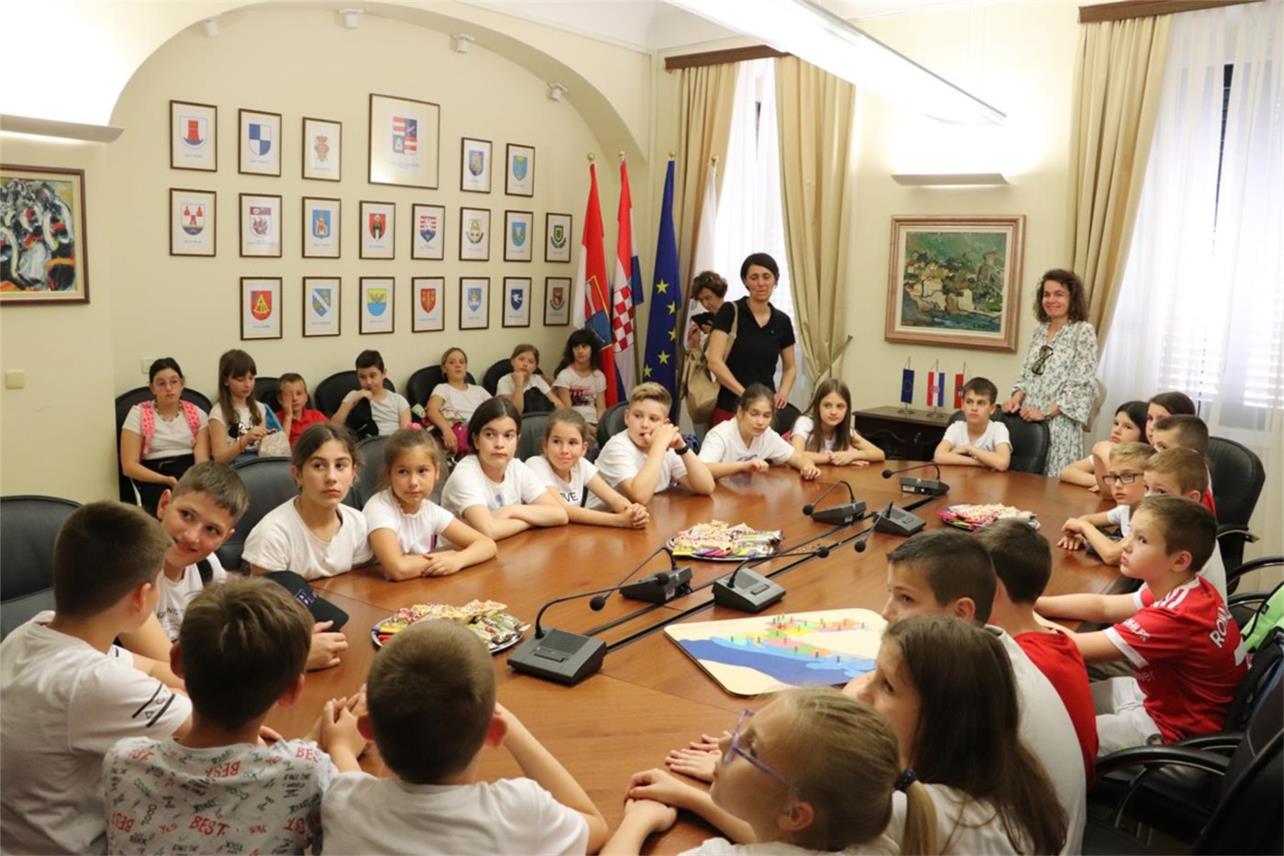 Učenici OŠ Orebić posjetili Županiju