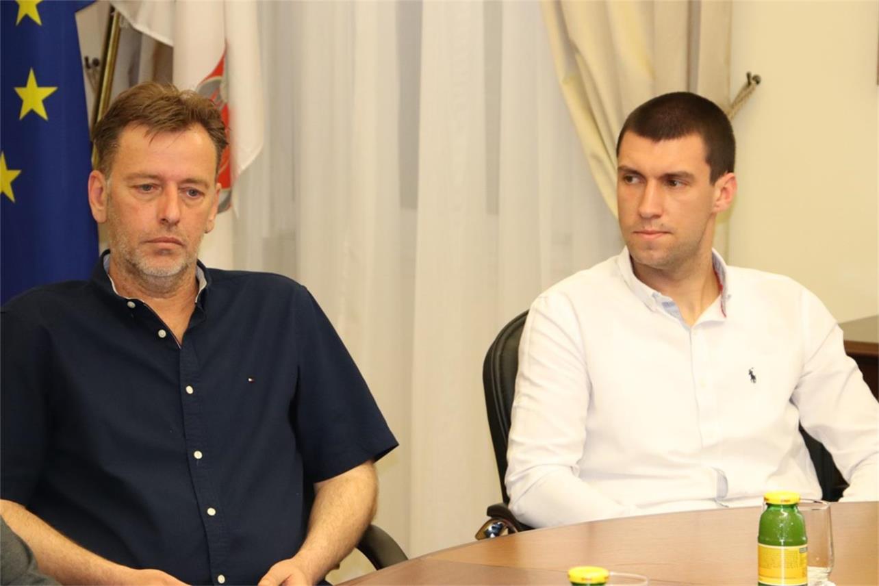 Stolnotenisači Libertas Marinkolora na prijemu u palači Ranjina