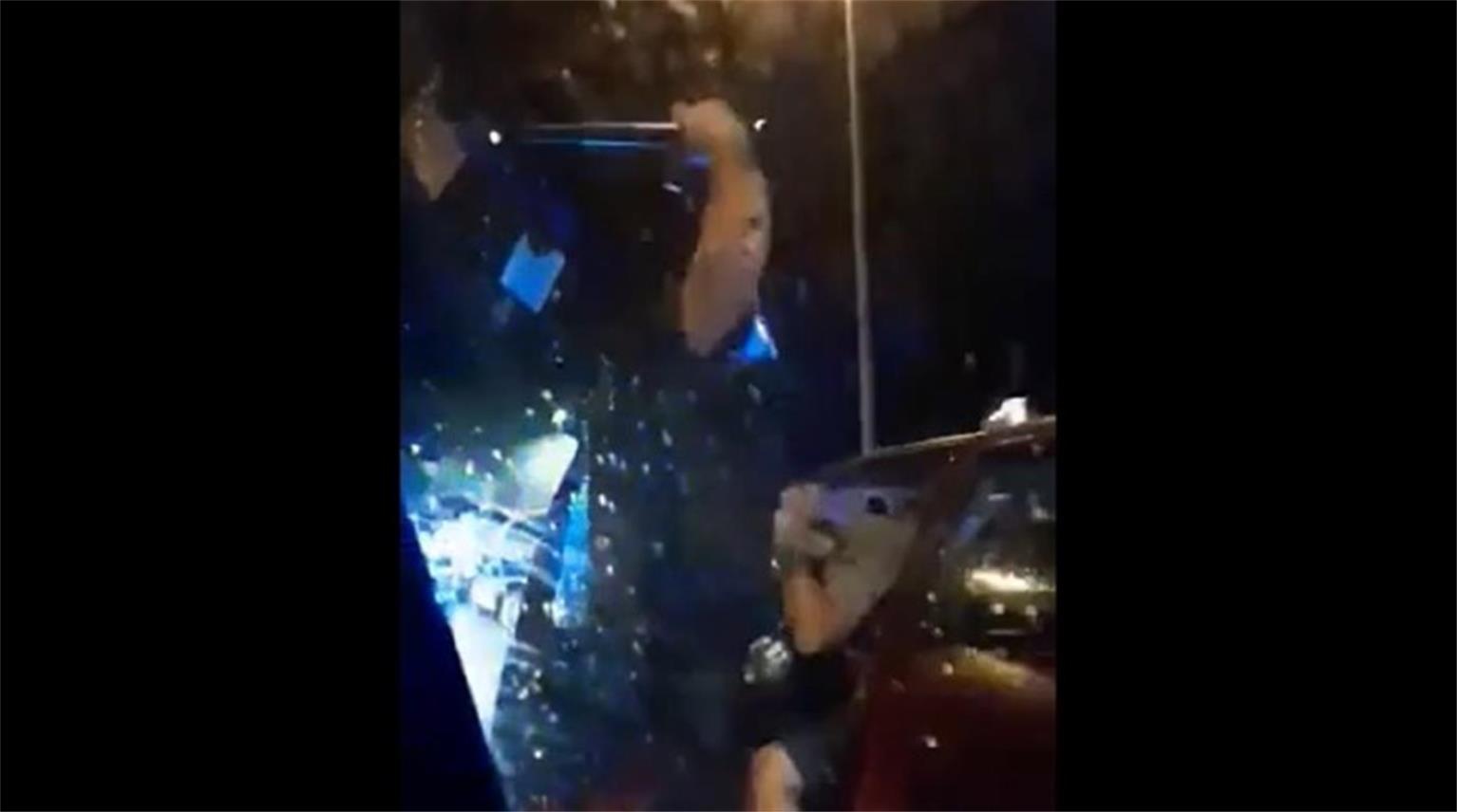 TORCIDU U SUKUBU S POLICIJOM