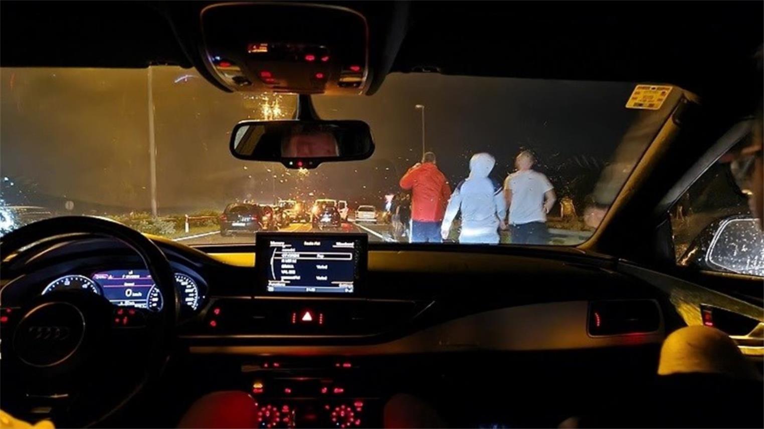 TORCIDU U SUKUBU S POLICIJOM
