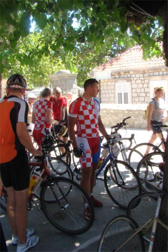 Biciklisti maraton Ovčara - Knin - Dubrovnik