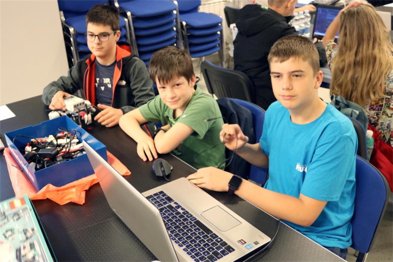 Dubrovački robotičari se natjecali na državnoj razini Svjetske robotičke olimpijade
