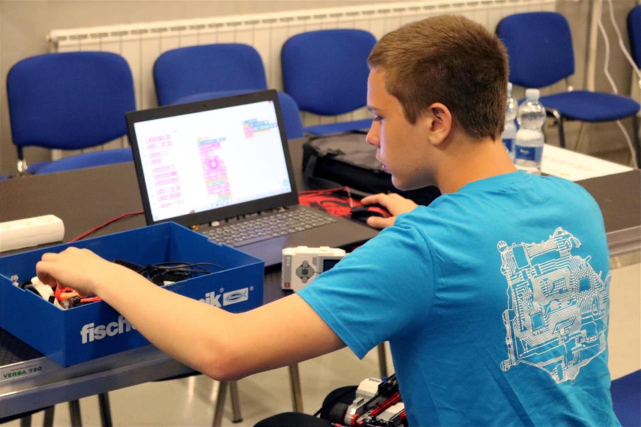 Dubrovački robotičari se natjecali na državnoj razini Svjetske robotičke olimpijade