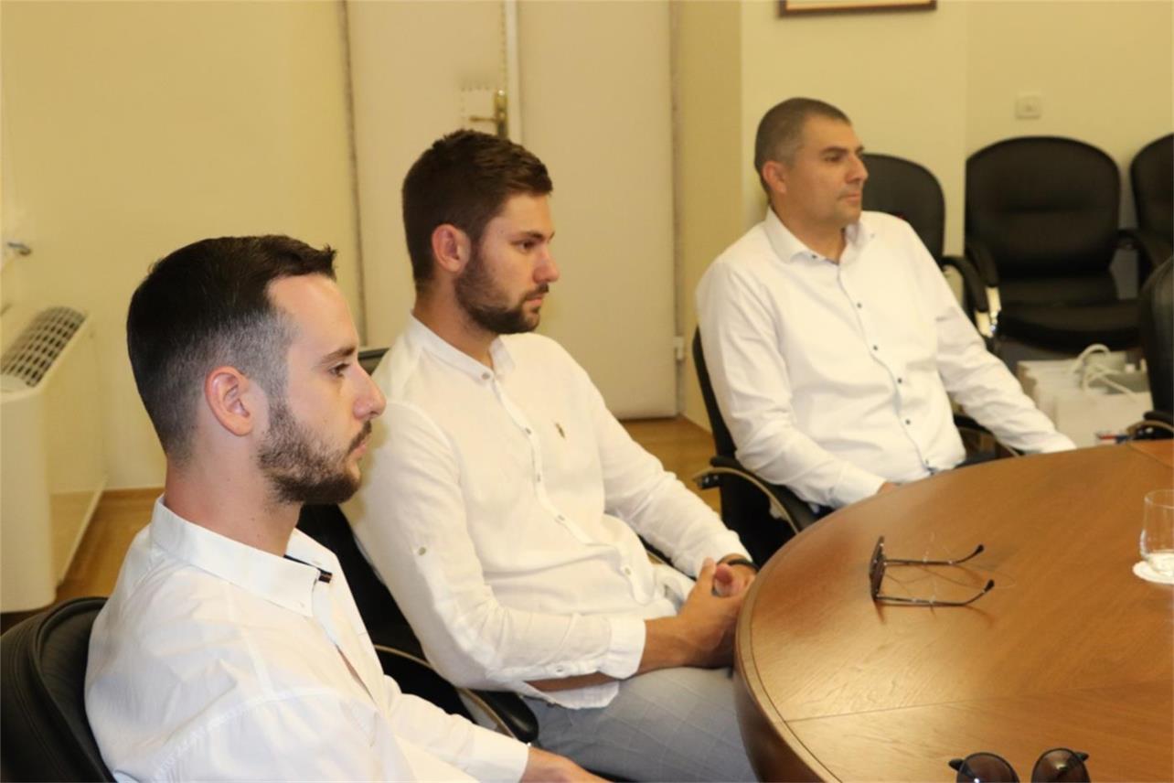 Predstavnici Rukometnog kluba Metković Mehanika na prijemu u palači Ranjina