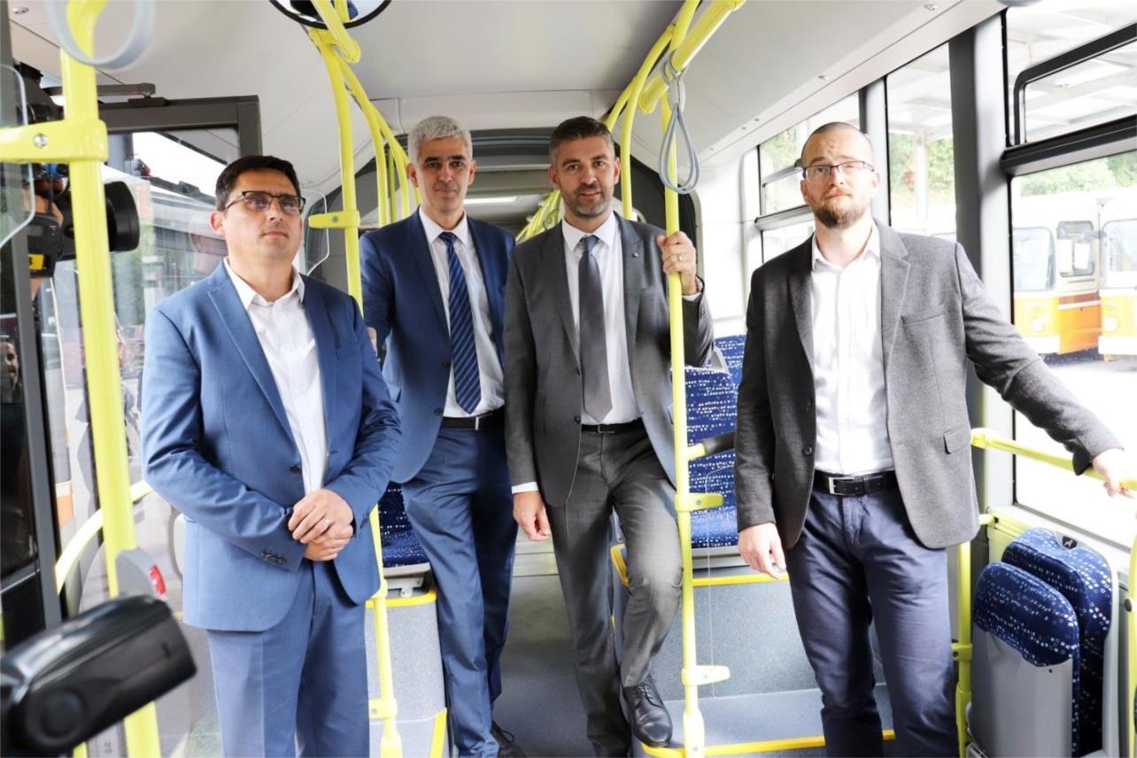 autobusi