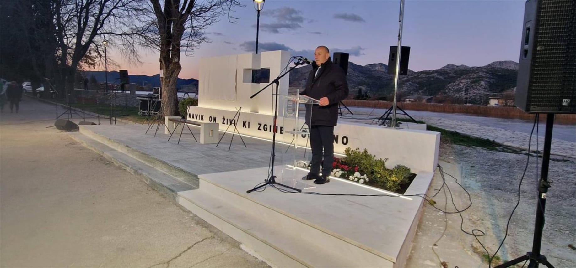 Svečano otvoreno spomen obilježje poginulim braniteljima u Opuzenu - 4