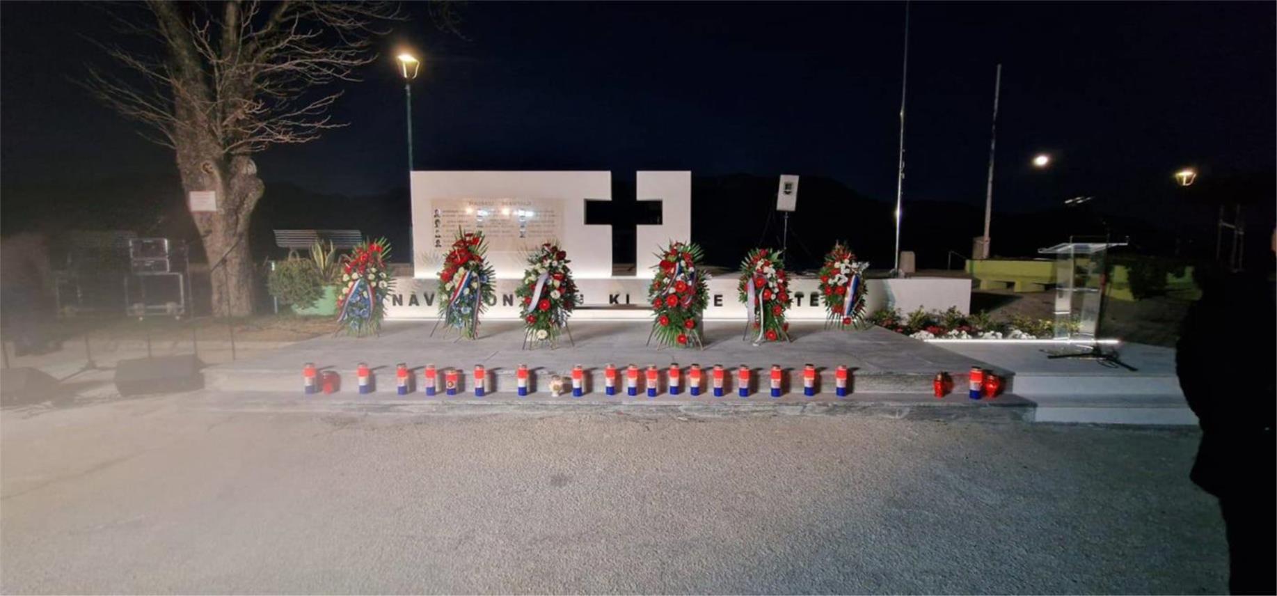Svečano otvoreno spomen obilježje poginulim braniteljima u Opuzenu - 8