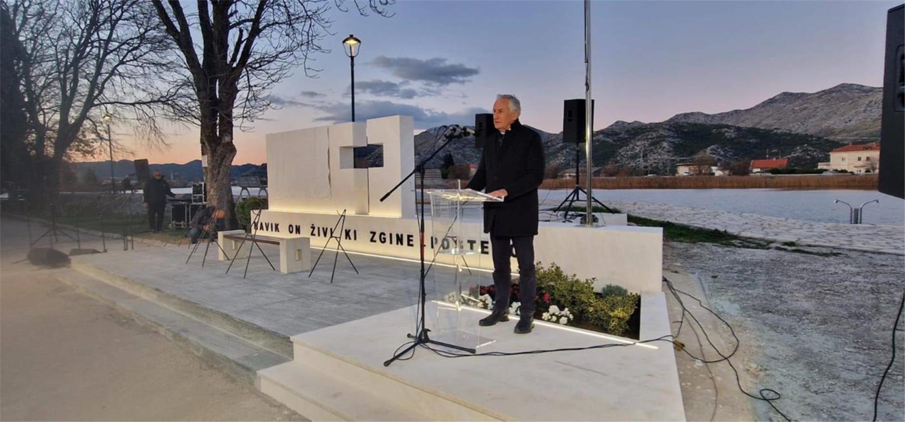 Svečano otvoreno spomen obilježje poginulim braniteljima u Opuzenu - 9