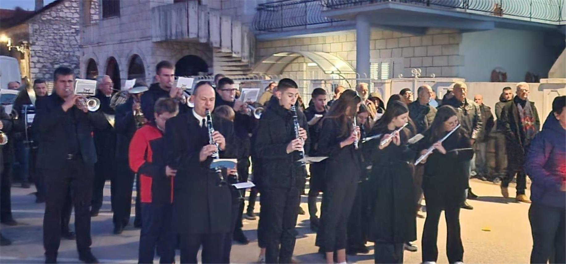 Svečano otvoreno spomen obilježje poginulim braniteljima u Opuzenu - 10