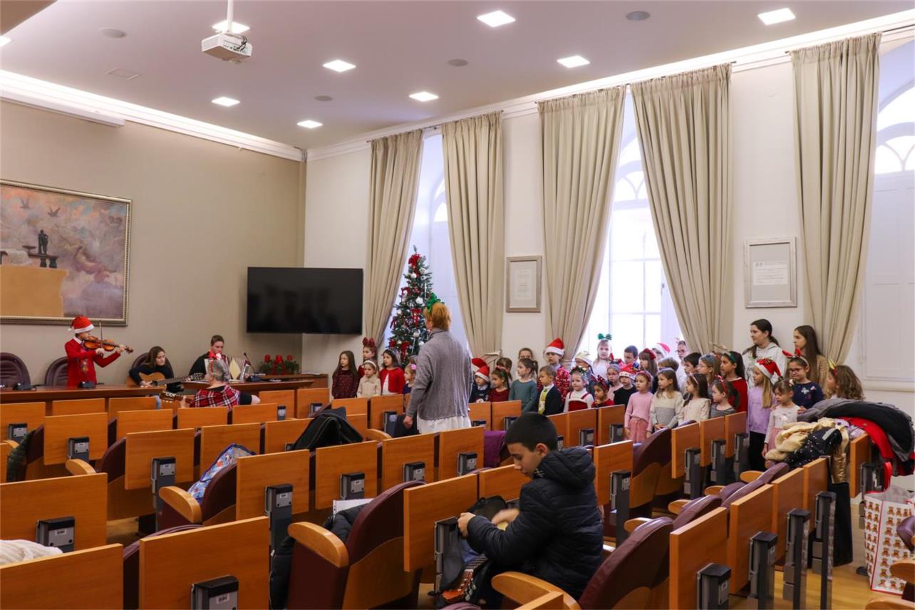 Naslov fotografije 6
