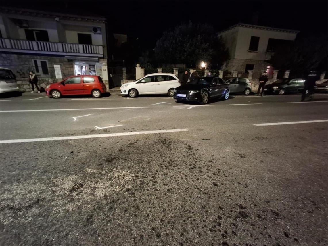 Naslov fotografije 12