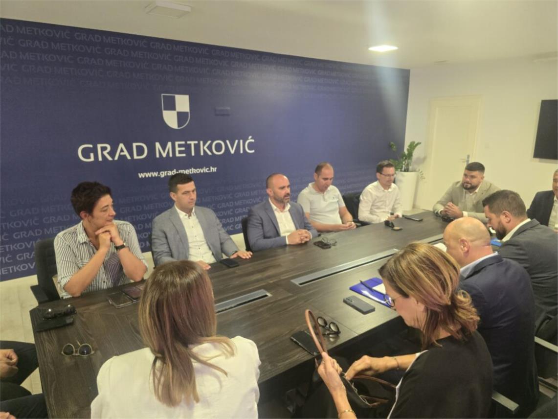 Župan Pezo s načelnicima: Fokus na školstvo i infrastrukturu