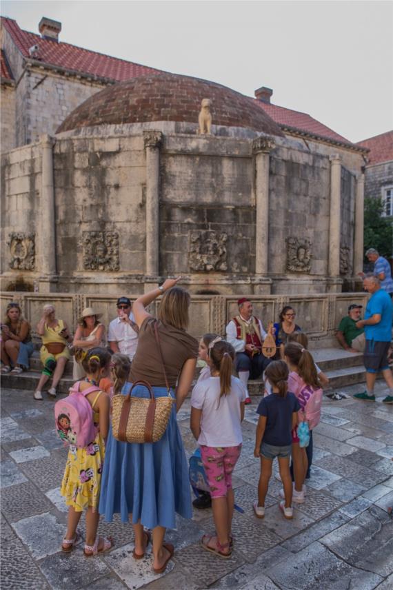 Održana vođena tura "Čudesni Dubrovnik" s Marinkom Pilić