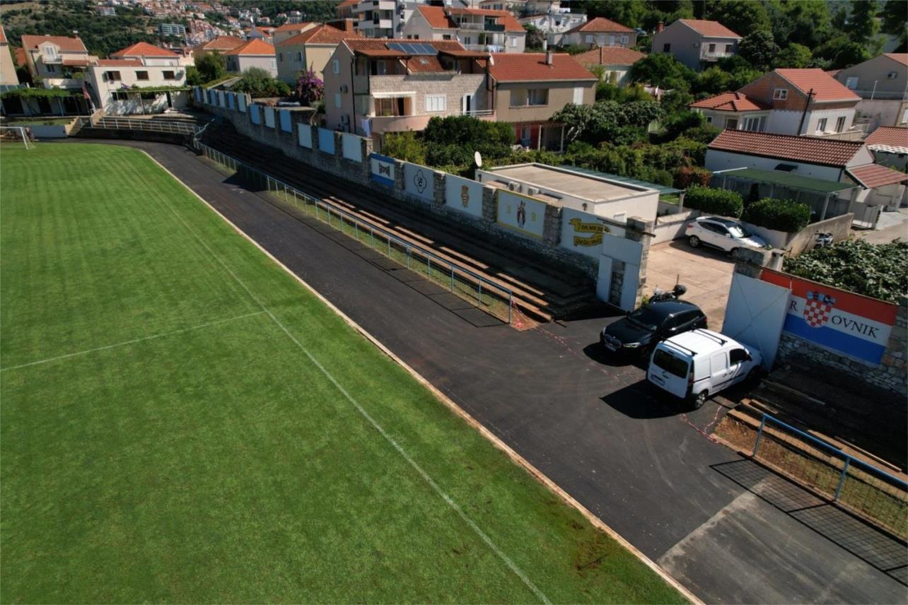 Nova atletska staza na stadionu Lapad gotovo završena