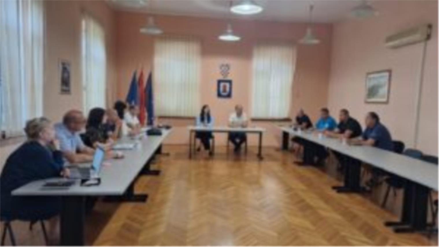 Sastanak u Gradu Opuzenu vezano za problematiku goveda na području Luke