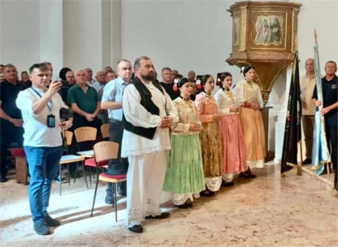 Obilježen Dan hrvatskih branitelja Nove Kapele uz otvorenje spomen-sobe