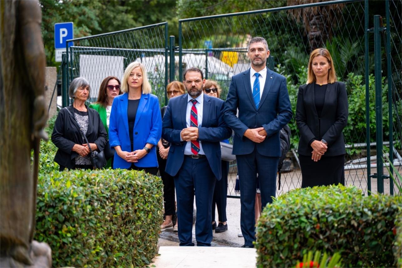 Grad Dubrovnik odaje počast policiji povodom blagdana sv. Mihovila