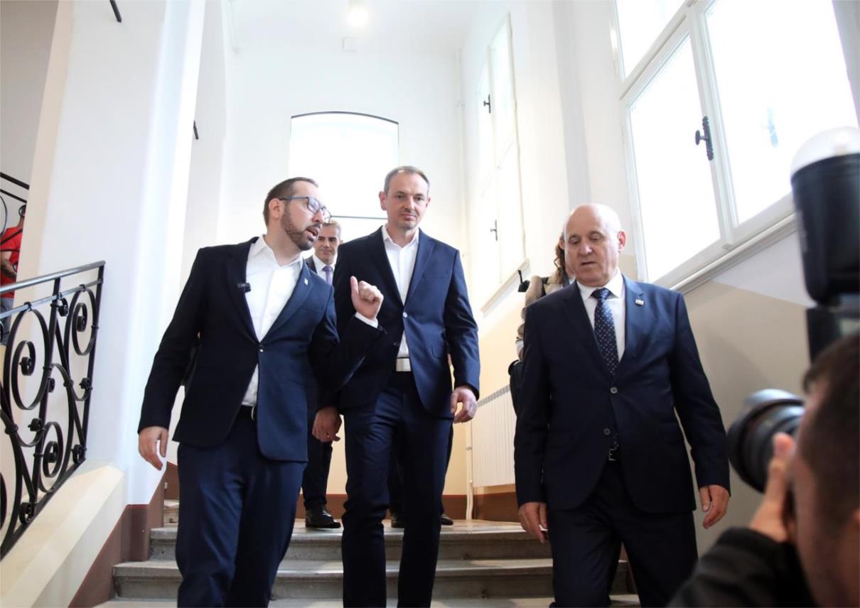 Svečano otvorena cjelovito obnovljena zgrada Prve ekonomske škole u Zagrebu