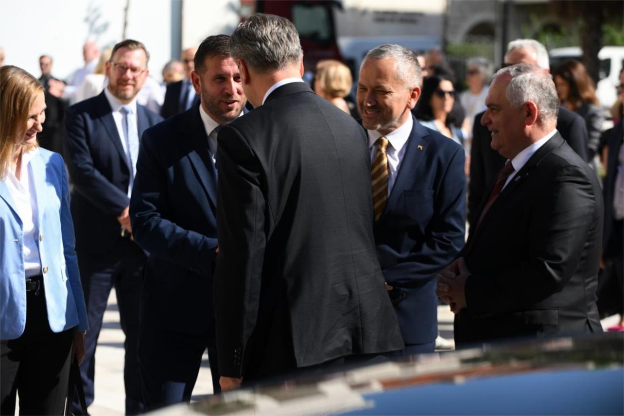 Snažna potpora Vlade Dalmaciji i Splitu