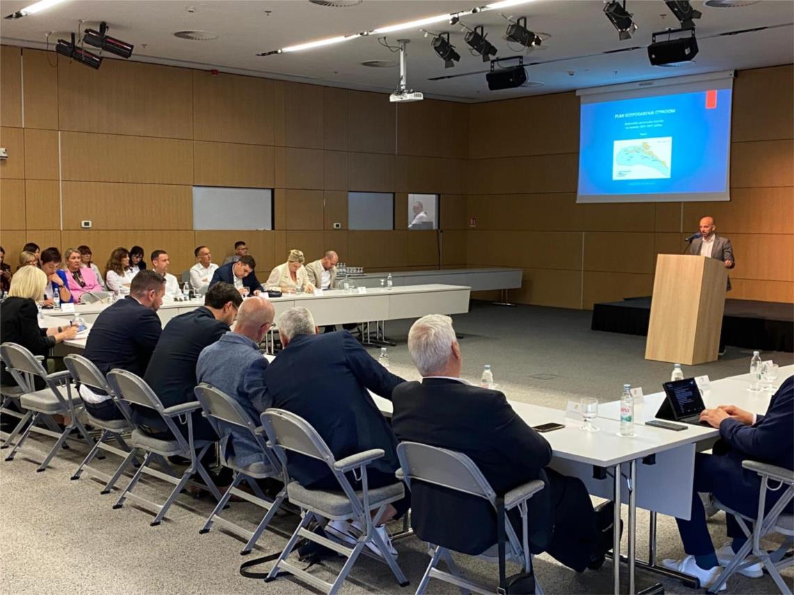 Župan Pezo održao kolegij o sustavu gospodarenja otpadom