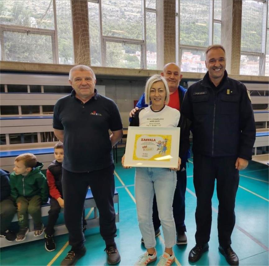 Sigurnost najmlađih: Prometna policija educirala 360 djece Sigurnost najmlađih: Prometna policija educirala 360 djece