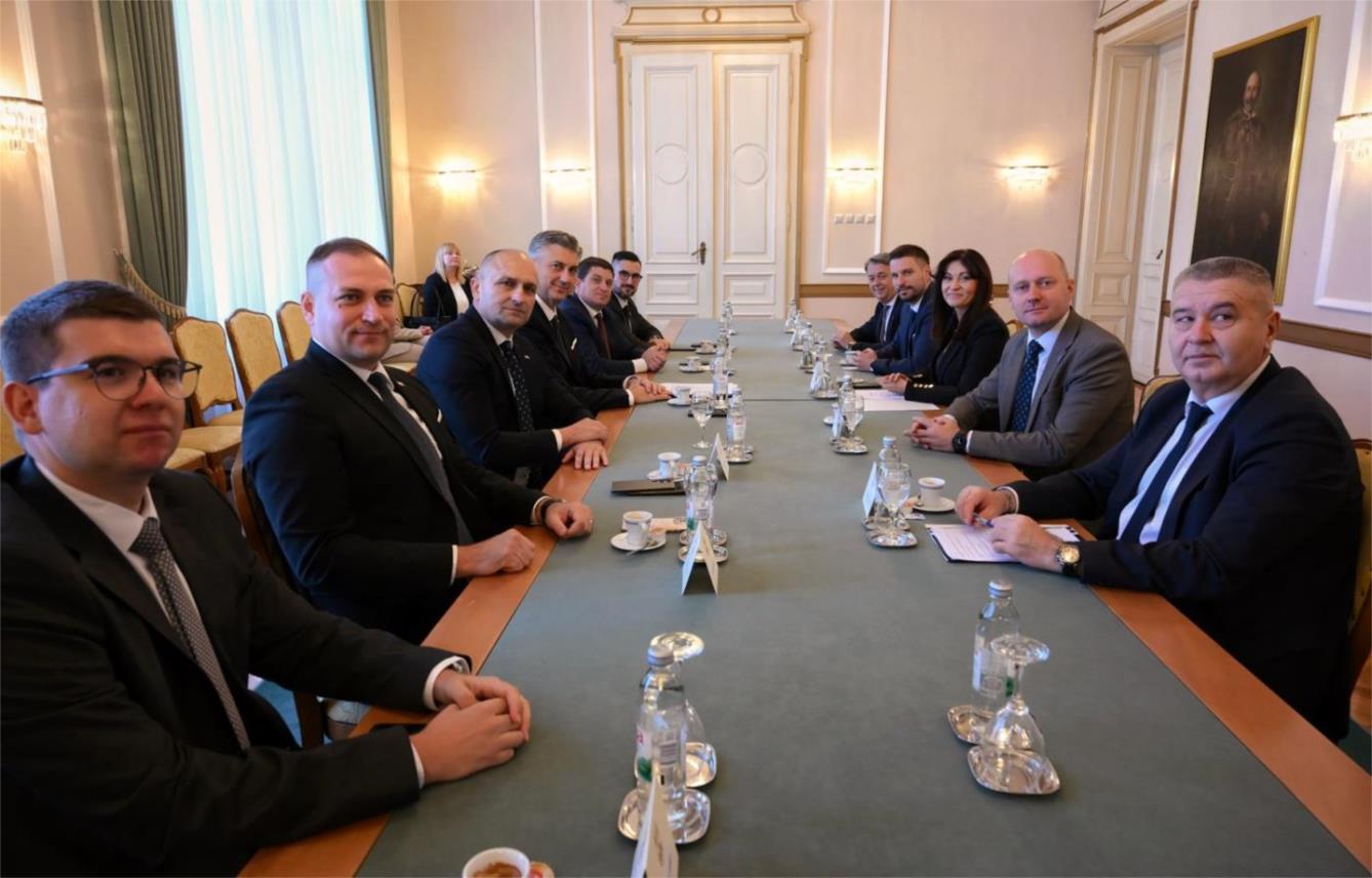 Nova moderna zgrada I. gimnazije u Osijeku