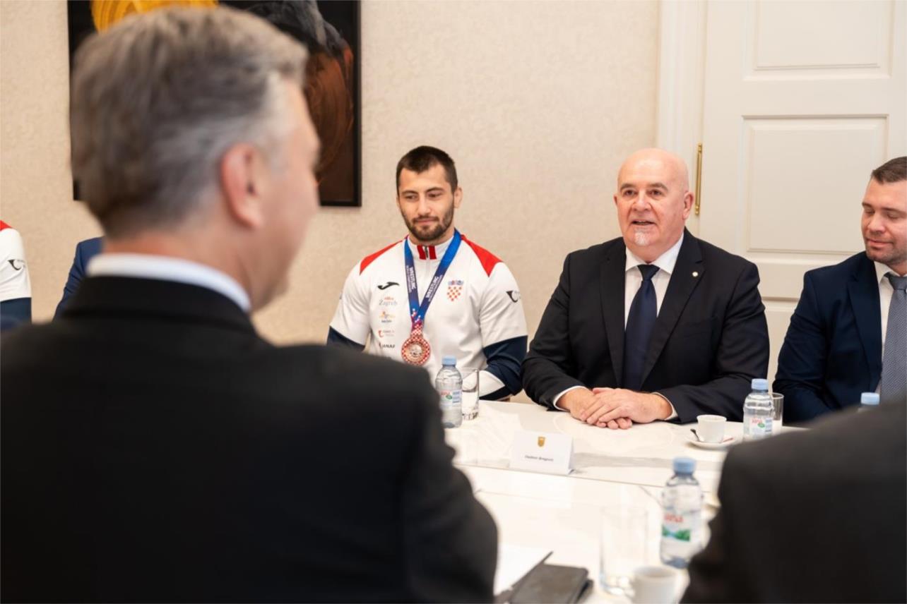 Vlada podržava uspjehe hrvatskih sportaša i nastavlja ulaganja u sport Vlada podržava uspjehe hrvatskih sportaša i nastavlja ulaganja u sport