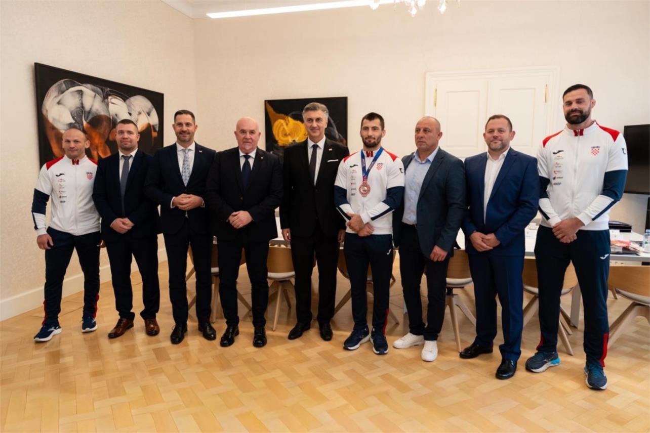 Vlada nastavlja podržavati hrvatske sportaše i sportsku infrastrukturu Vlada nastavlja podržavati hrvatske sportaše i sportsku infrastrukturu