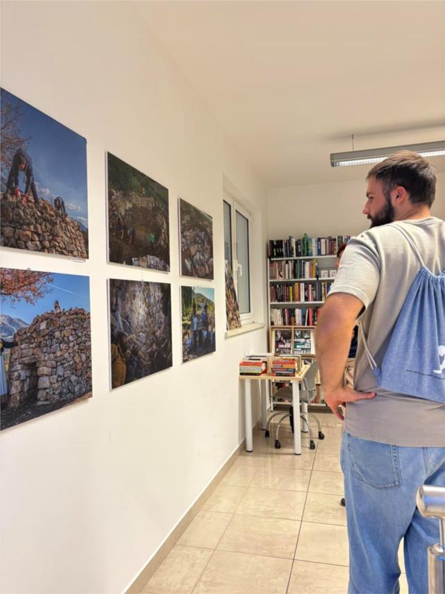 Anita Trojanović održala predavanje o suhozidnoj gradnji Anita Trojanović održala predavanje o suhozidnoj gradnji