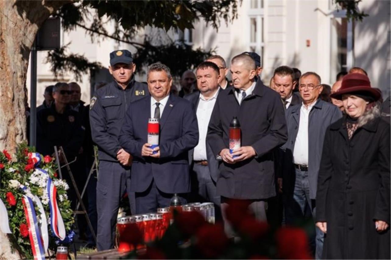 Obilježen Dan sjećanja na žrtve velikosrpske agresije u Sotinu