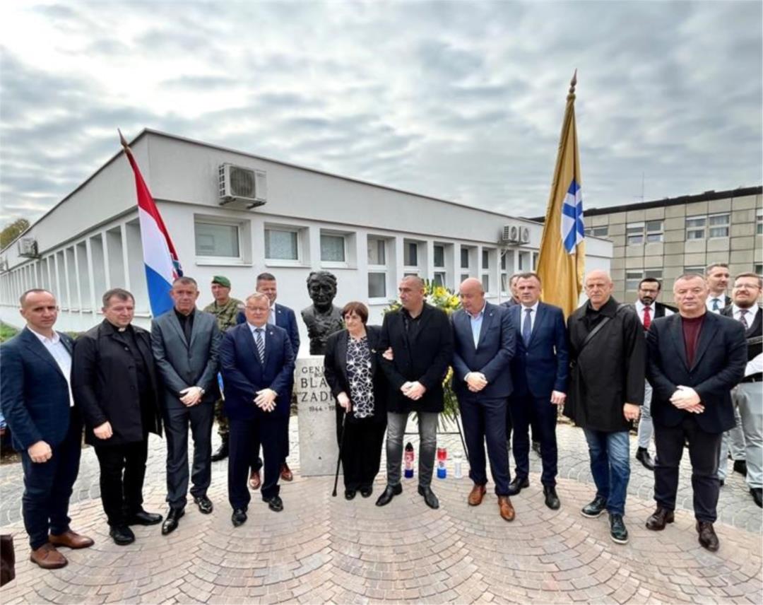 Obilježena 34. obljetnica pogibije generala Blage Zadre Obilježena 34. obljetnica pogibije generala Blage Zadre